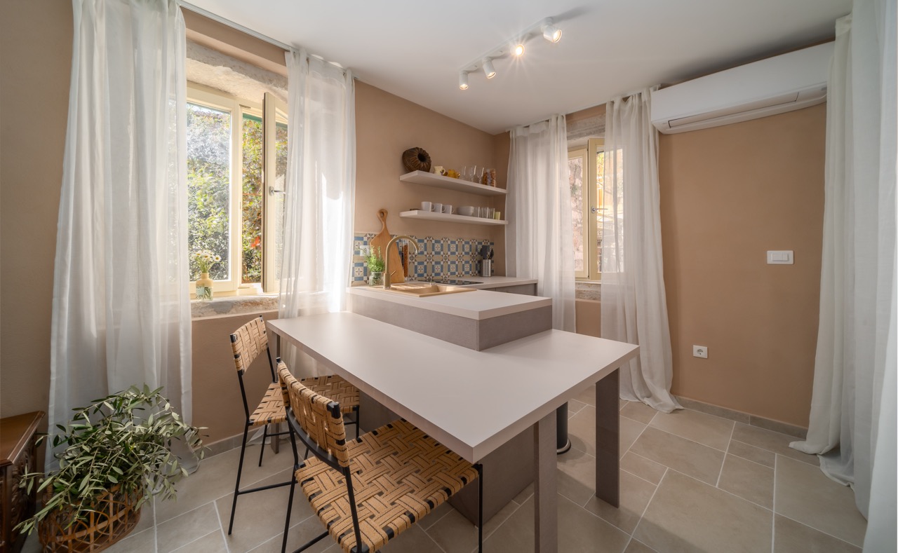 rovinj studio apartment rent kitchen